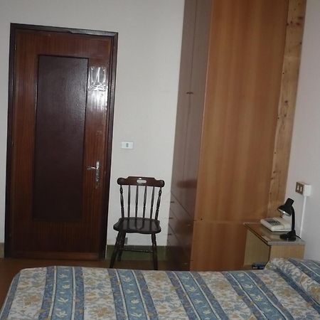 Hotel Beau Sejour Giampietro Andrea Sarre Quarto foto